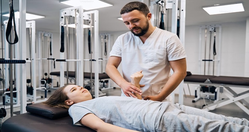 Best Hospital In Kerala For Joint Pain.jpg